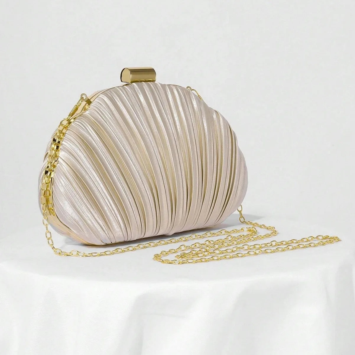 Luxury Pleated Women Evening Bags Clutch Bag Chain Messenger Shoulder Party Dress Shell Handbag Wedding Purses and Handbags